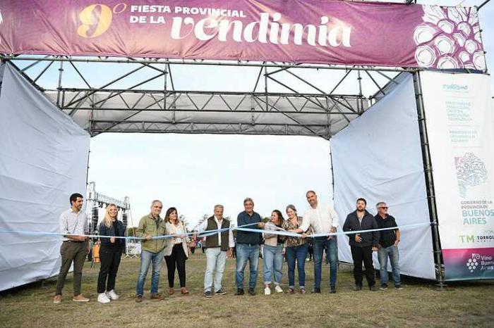 El ministro Javier Rodríguez inauguró la 9° Fiesta de la Vendimia Bonaerense