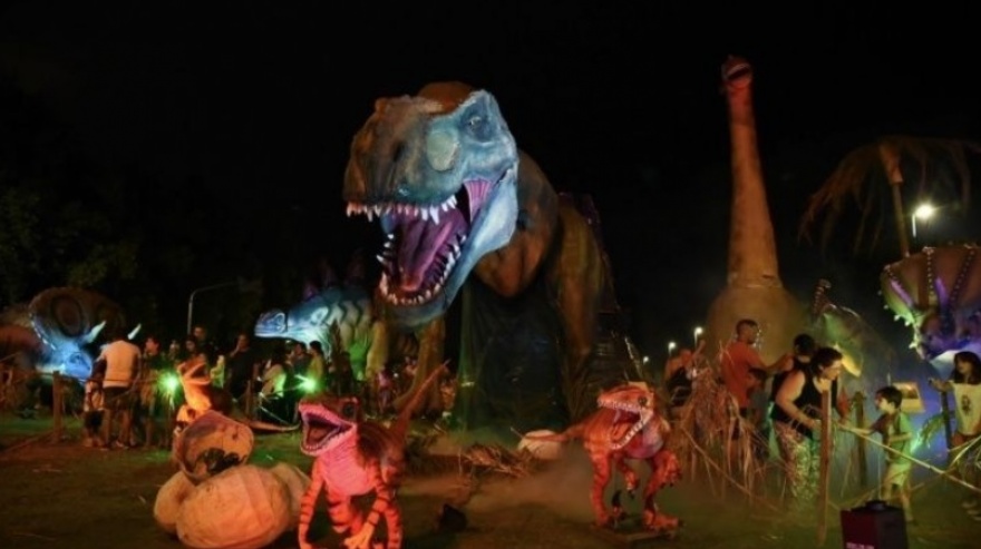 La Plata despide 2019 con la tradicional quema de muñecos