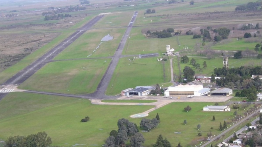 Analizan la posibilidad de reubicar el aeropuerto de La Plata