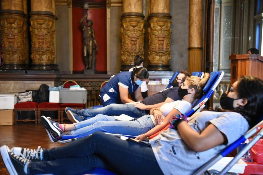 Empleados municipales participaron de una jornada de donación de sangre y plasma