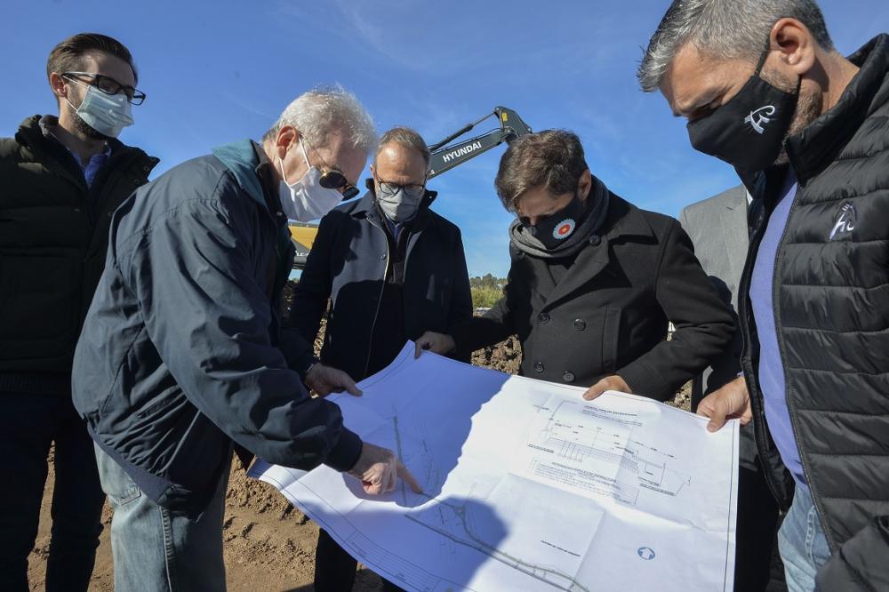 Kicillof recorrió las obras del corredor que conectará Hurlingham y Tres de Febrero