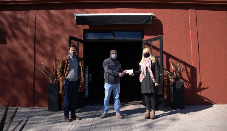 Finalizó la entrega de cheques a Clubes y entidades deportivas de Chivilcoy