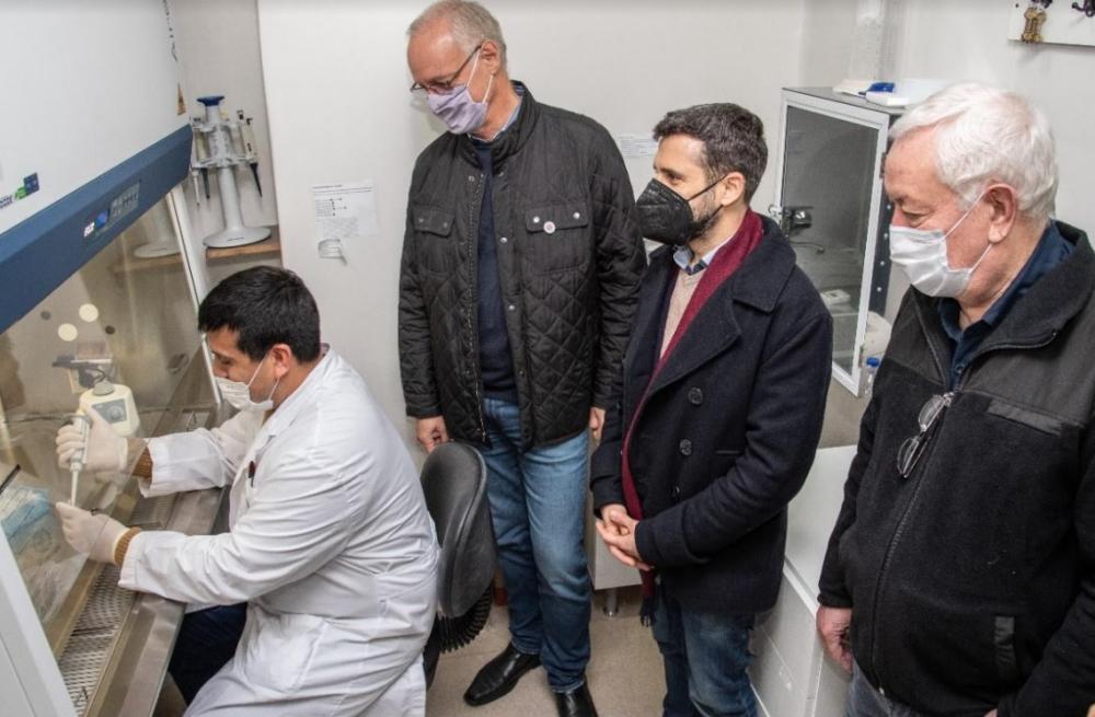 Gollan y Giorgi recorrieron los hospitales de San Nicolás y San Pedro