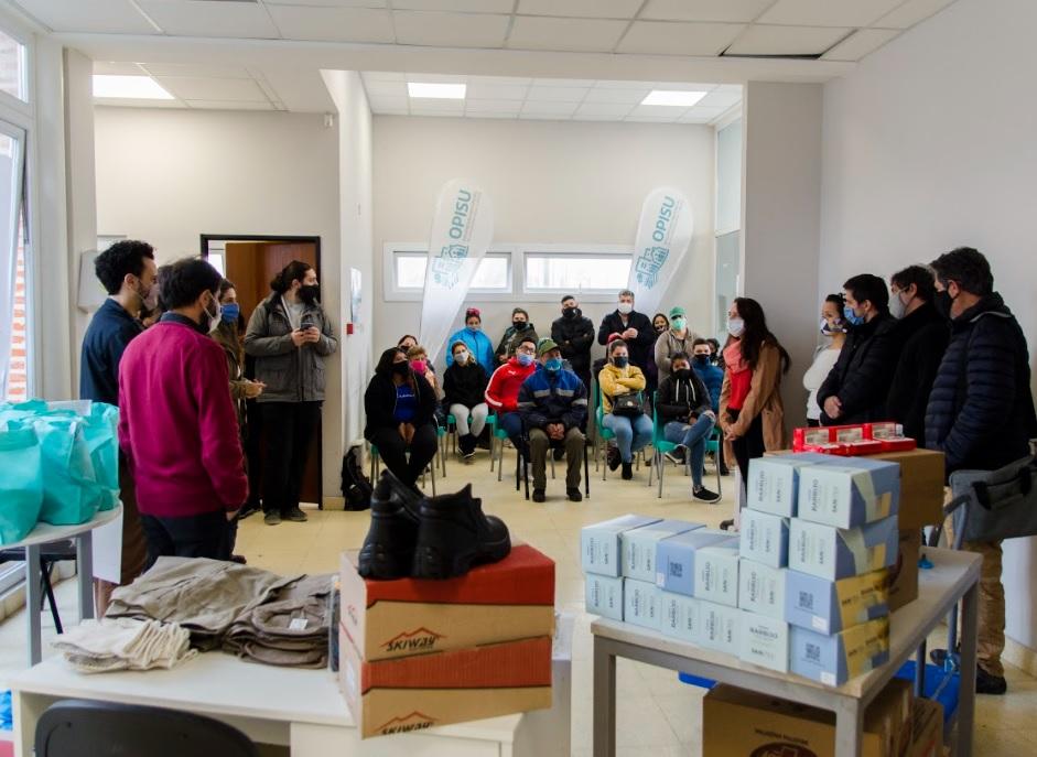 La Provincia gestionó donaciones de embajadas y empresas para barrios populares