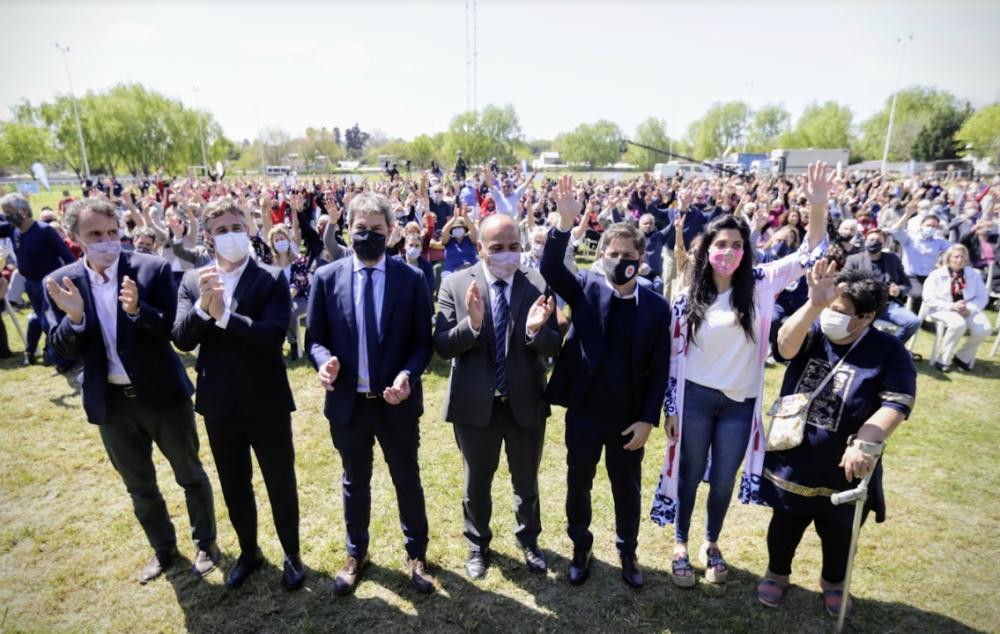 Kicillof participó del lanzamiento del programa Previaje PAMI