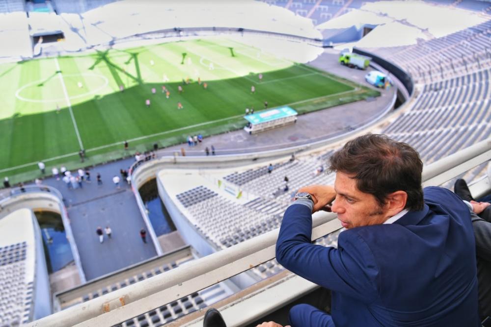 Juegos Bonaerenses: Kicillof asistió a las semifinales del torneo de fútbol femenino