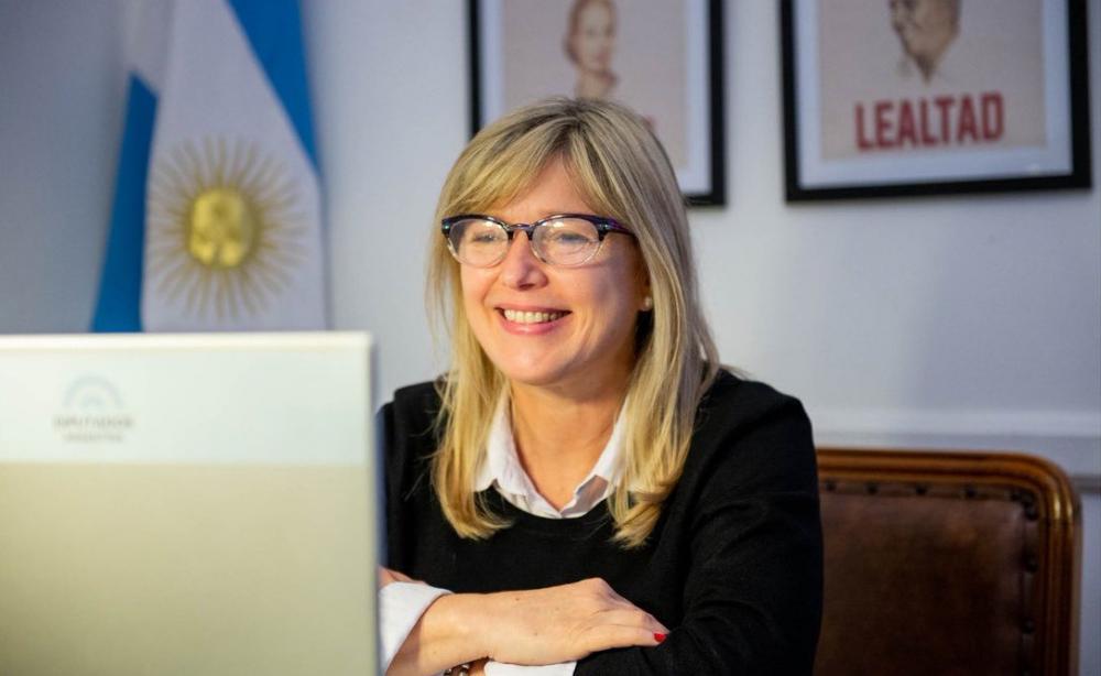 Cristina Álvarez Rodríguez: “Hay que bajar el precio de los alimentos con un Estado presente”