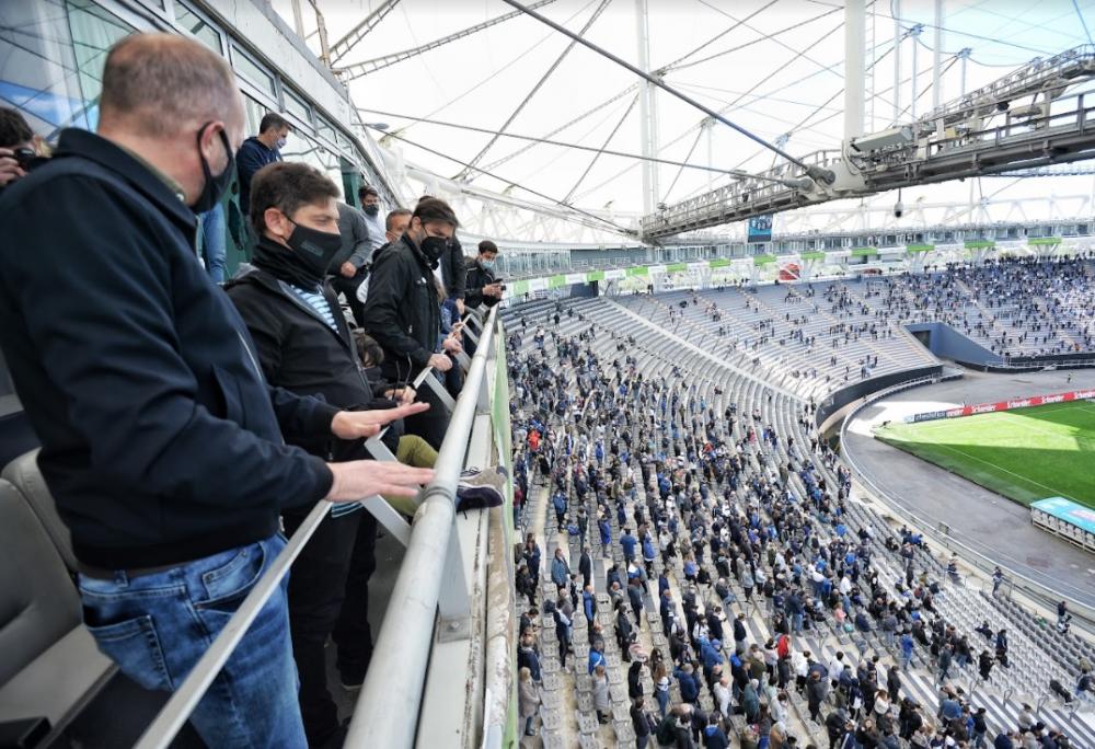 Kicillof asistió al partido de Gimnasia vs. Sarmiento en el Estadio Único