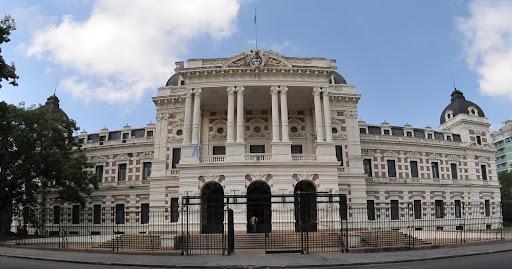 Trabajadores estatales bonaerenses contarán con mayor amplitud de licencias