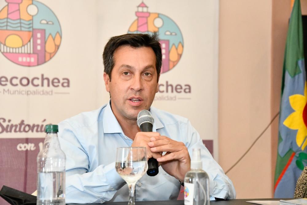 Realizarán estudios neumológicos funcionales al intendente Arturo Rojas