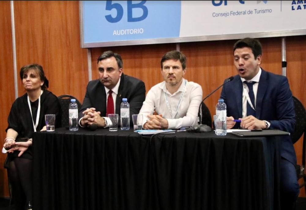 Costa: "La política tuvo una excelente respuesta de las y los estudiantes bonaerenses"