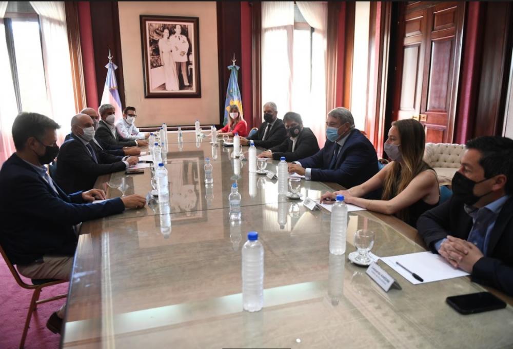 La Provincia firmó un convenio con Nación para la restitución del predio ferroviario de Gambier