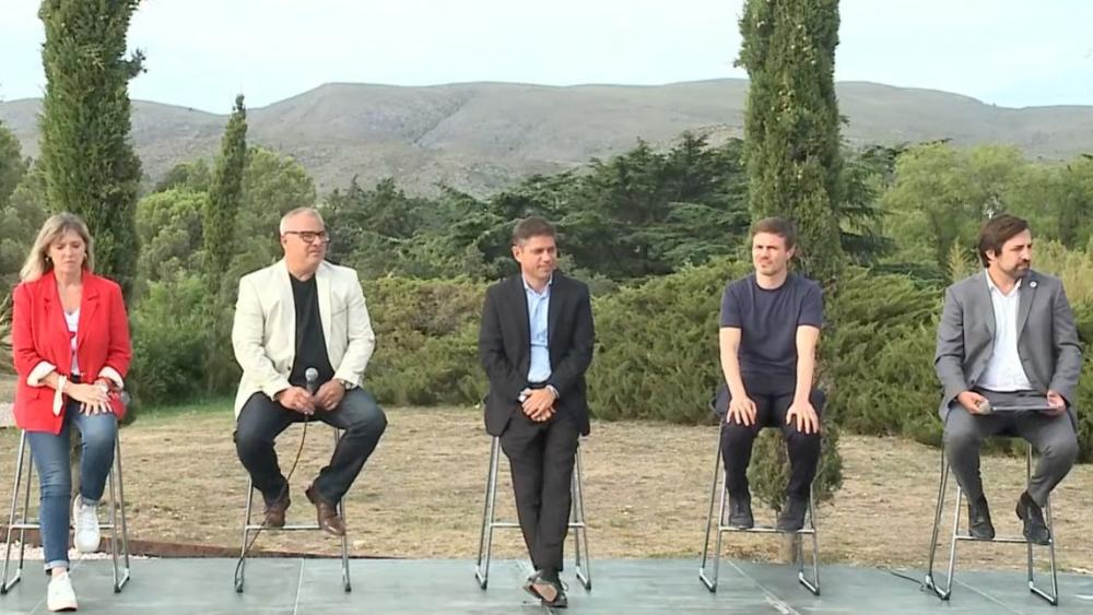 Kicillof anunció la vacunación libre de tercera dosis para mayores de 18 años