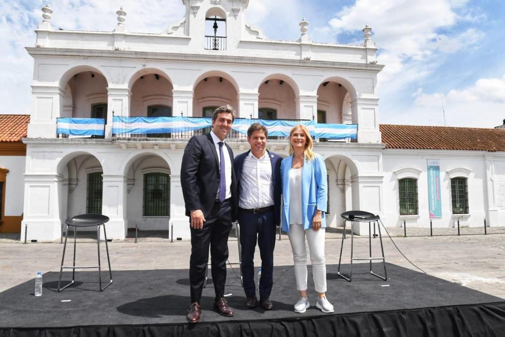 Magario junto a Kicillof en el acto por el 202° Aniversario de la Provincia de Buenos Aires