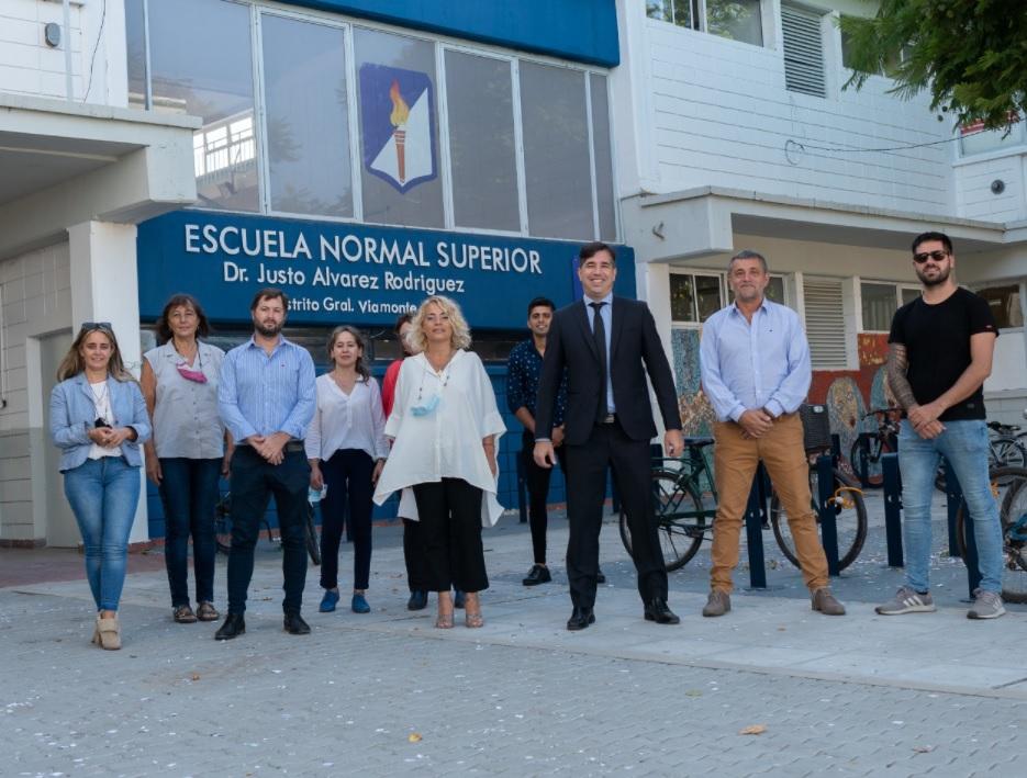 Franco Flexas: "Obras de fondo en las escuelas que generan ganas de aprender"