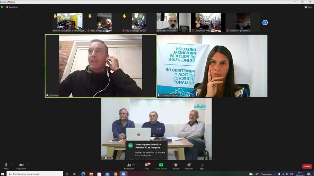 Dictan curso de arbitraje de fútbol para 2.900 personas privadas de libertad de 21 cárceles bonaerenses