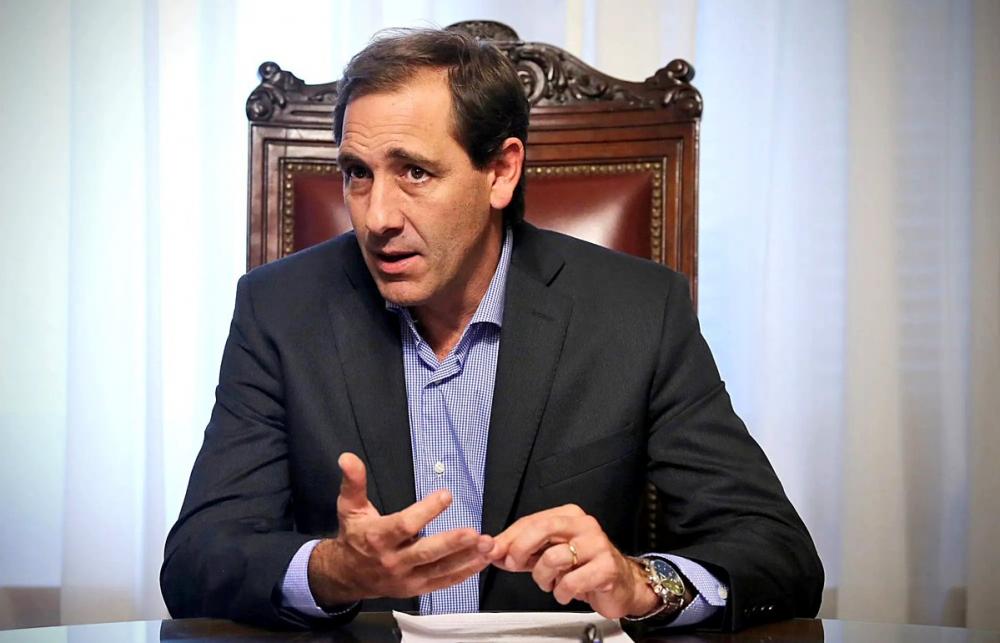 Garro: "Defender a los platenses del ´Pata´ Medina me permite apoyar tranquilo la cabeza en la almohada