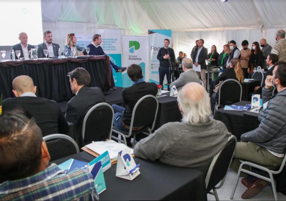 El Ministerio de Producción, Banco Provincia y Provincia Microcréditos firmaron convenio 