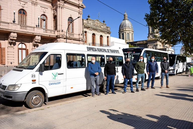 Se presentaron dos unidades para Chivilcoy y una combi para las localidades rurales