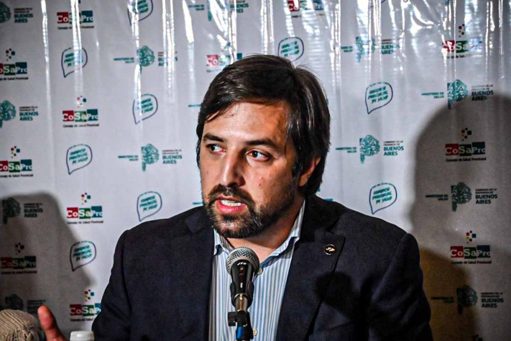 Kreplak advirtió una "fuerte" suba de casos de Covid-19 y pidió el uso del barbijo