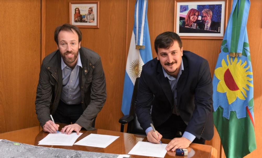 La Provincia entregó tierras que permitirán poner en valor espacios públicos