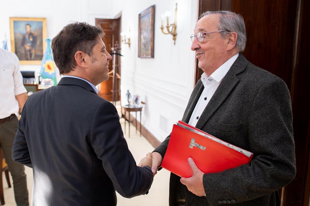 Kicillof se reunió con el intendente Lunghi y el diputado Iparraguirre
