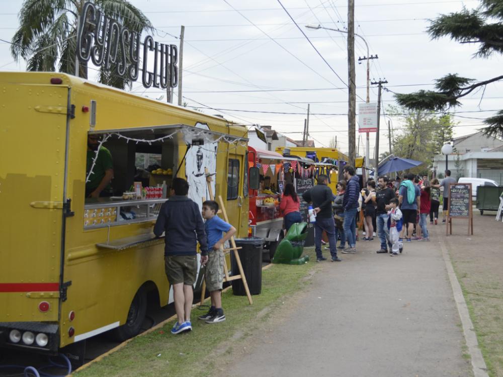 Vanesa Zuccari: “Buscamos regular la actividad de los negocios móviles”