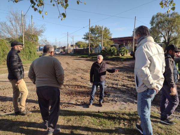 Javier Gastón: "Llegar con el asfalto al barrio Iporá era uno de los compromisos a cumplir"