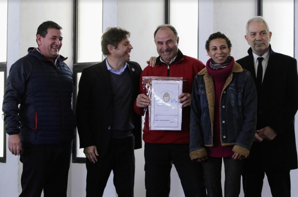 Se entregaron más de 200 títulos de propiedad a familias de Pellegrini y Salliqueló