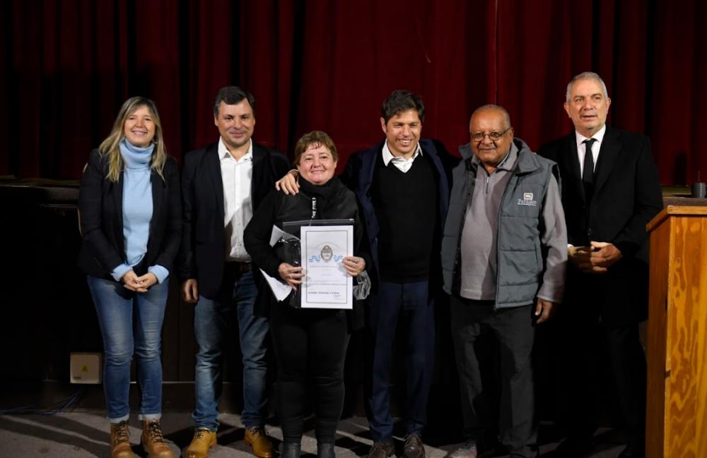 Kicillof encabezó la entrega de escrituras gratuitas en San Andrés de Giles