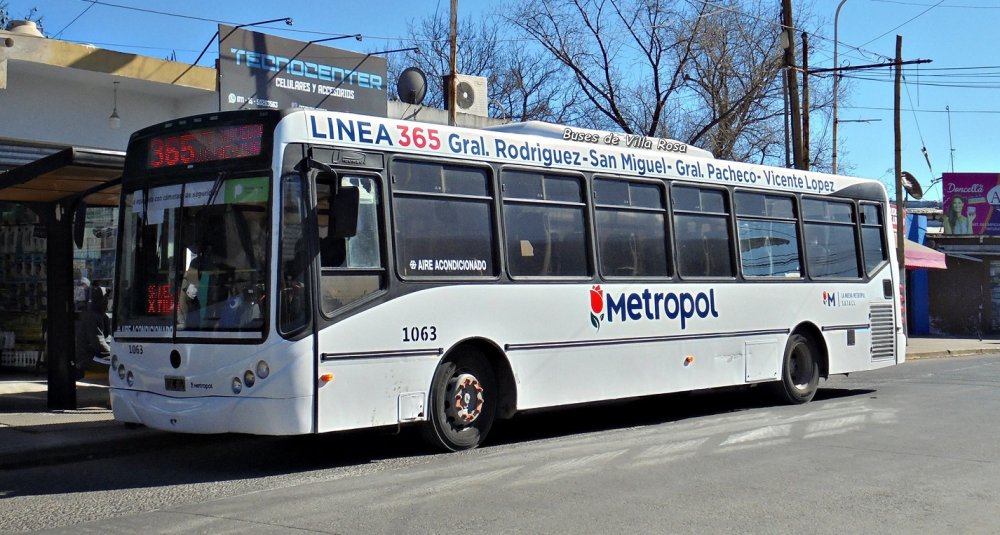 Aumentan 40% las tarifas de colectivos y trenes en el AMBA