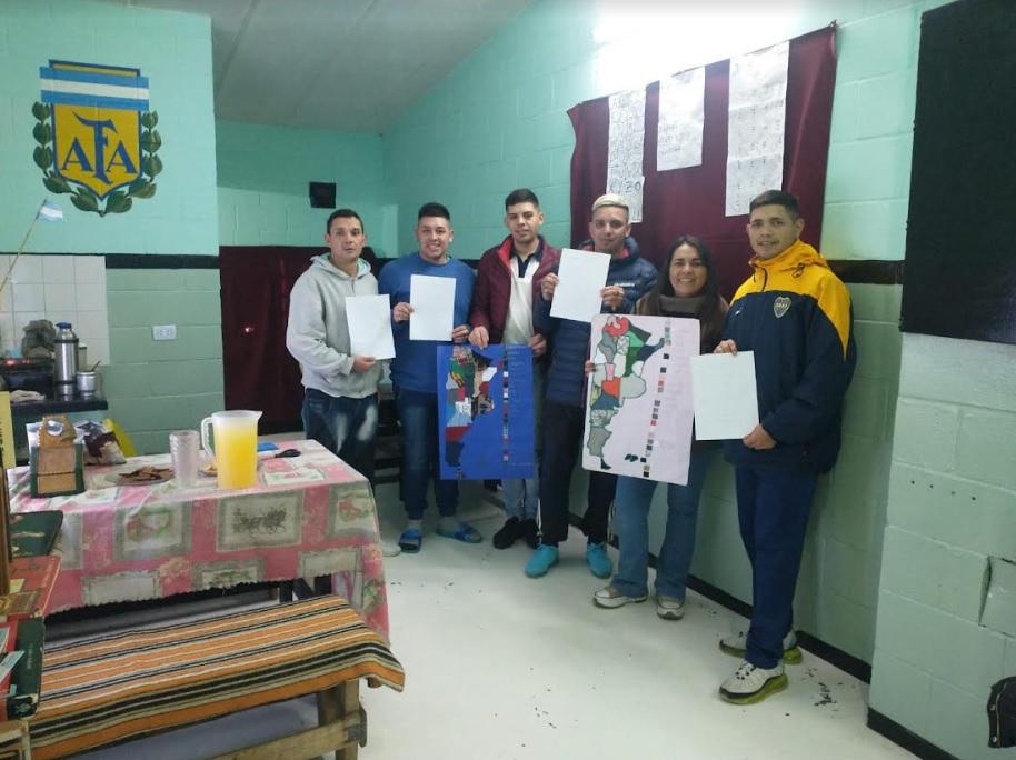 De cárceles bonaerenses donaron libros e himnos nacionales en Braille y juegos didácticos