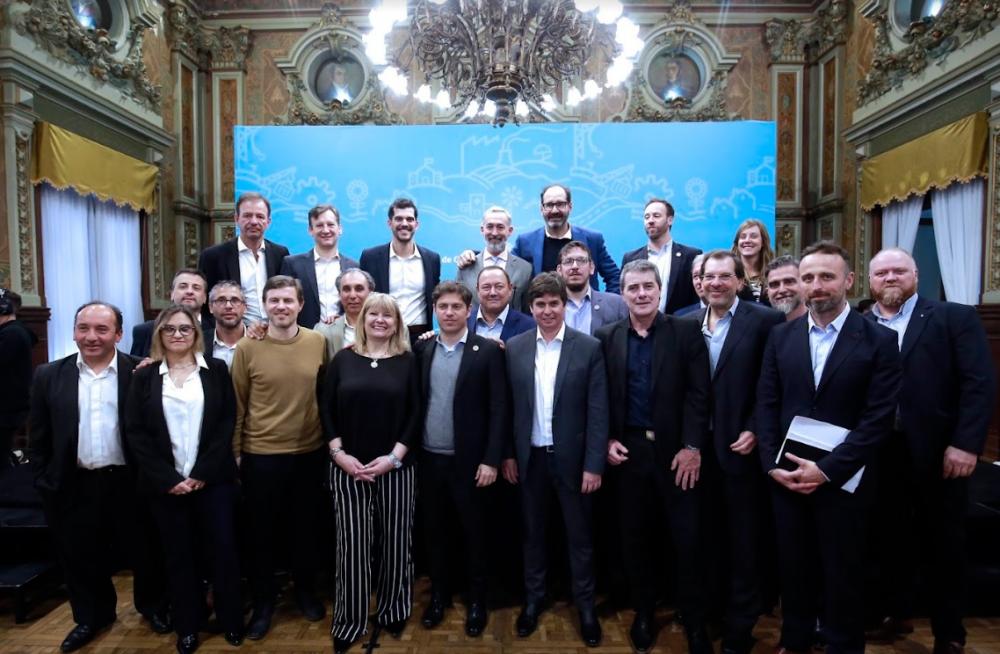 Kicillof y Cuattromo anunciaron los beneficios del Bicentenario del Banco Provincia