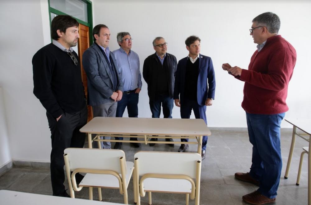 Kicillof inauguró una oficina de atención previsional y visitó el Centro de Formación Profesional