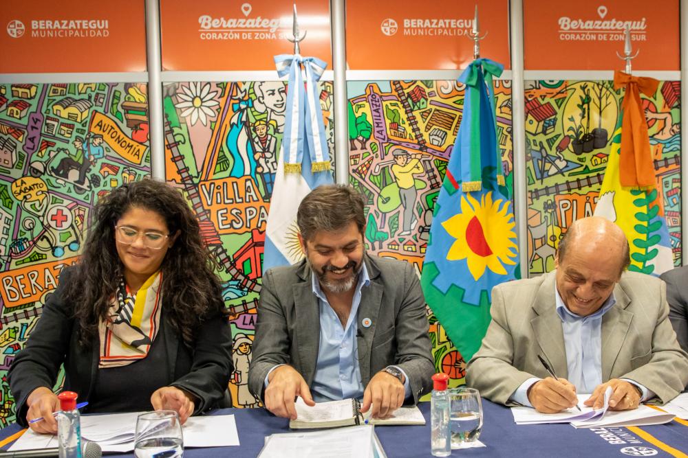 La Provincia y la UNAJ trabajan en la urbanización de barrios