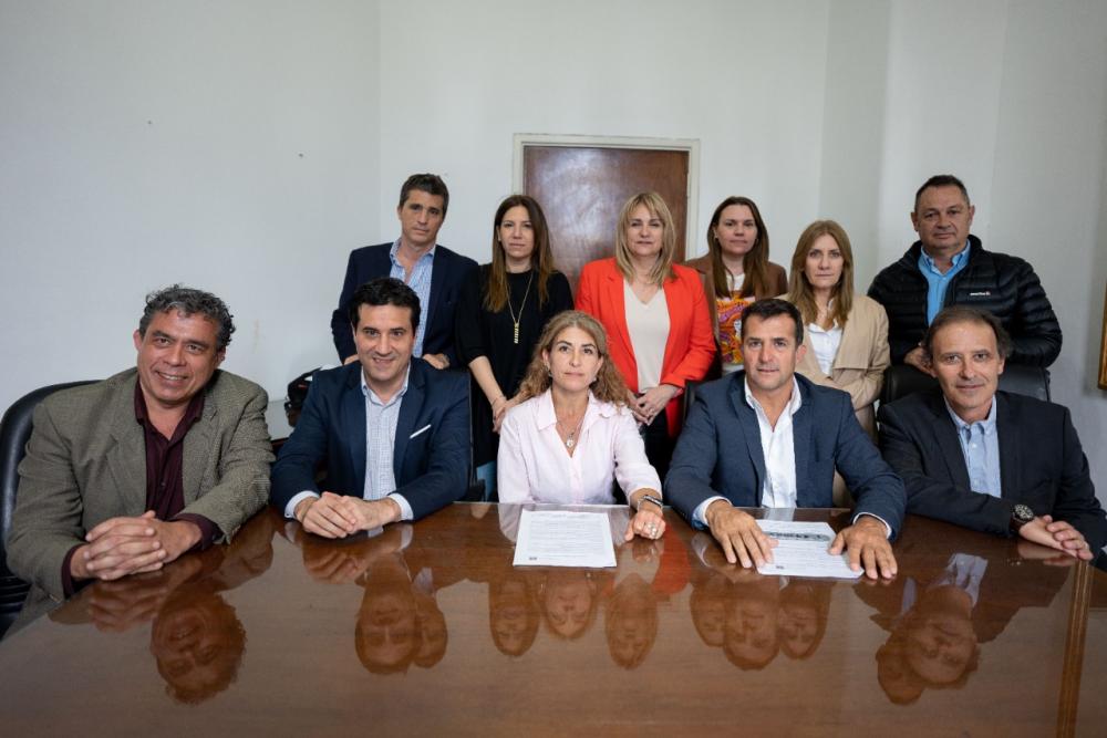 Desde Juntos piden explicaciones a Sileoni