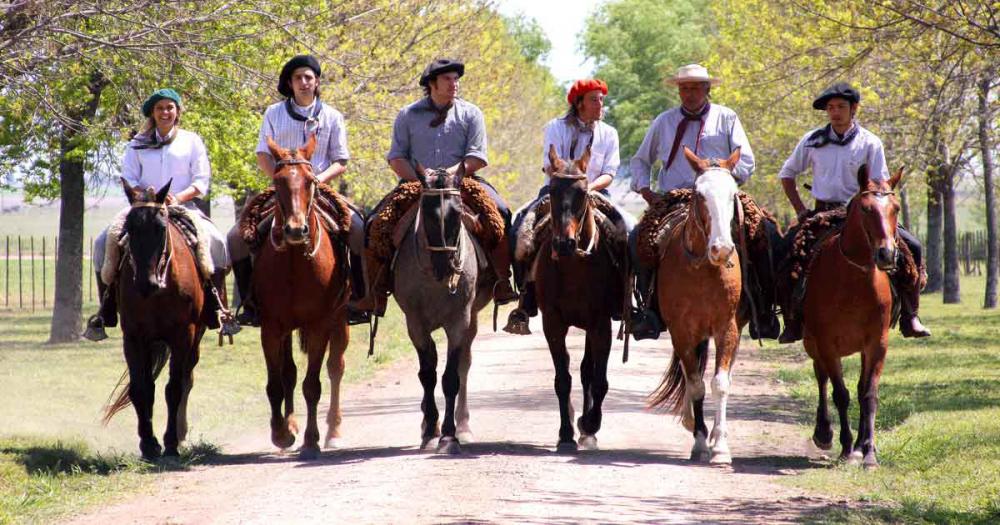 Producción promociona los destinos turísticos bonaerenses en la Feria Internacional del Turismo