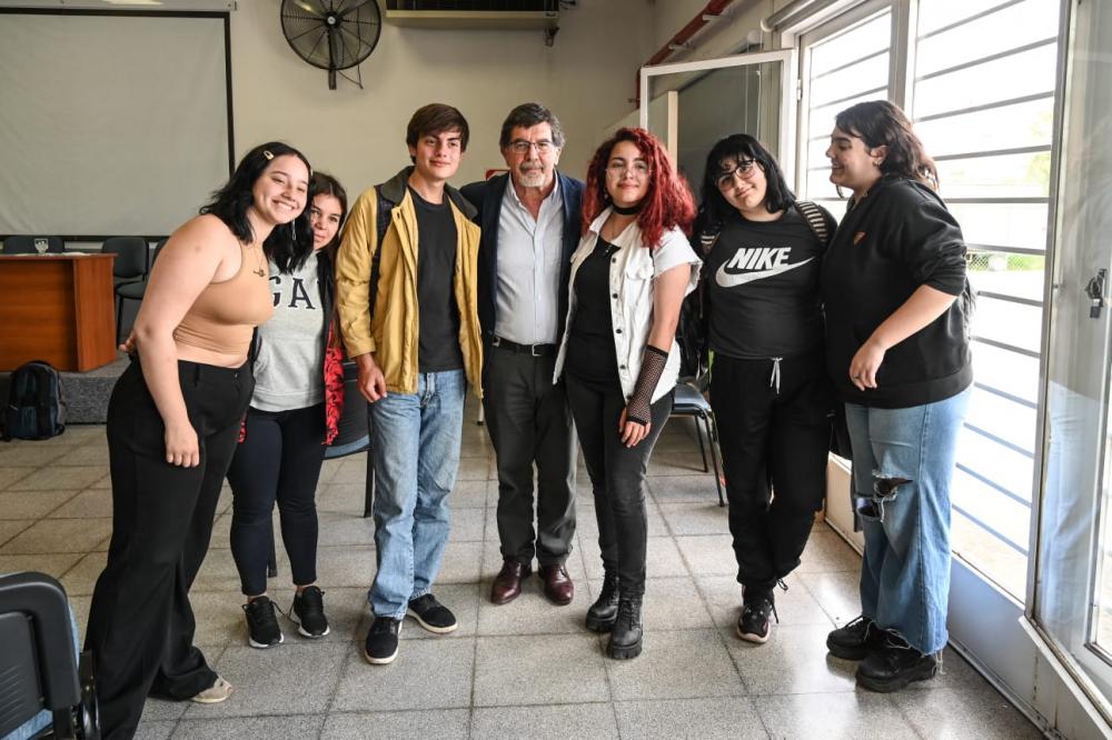 Educación bonaerense inició los encuentros de estudiantes secundarios para la convivencia escolar