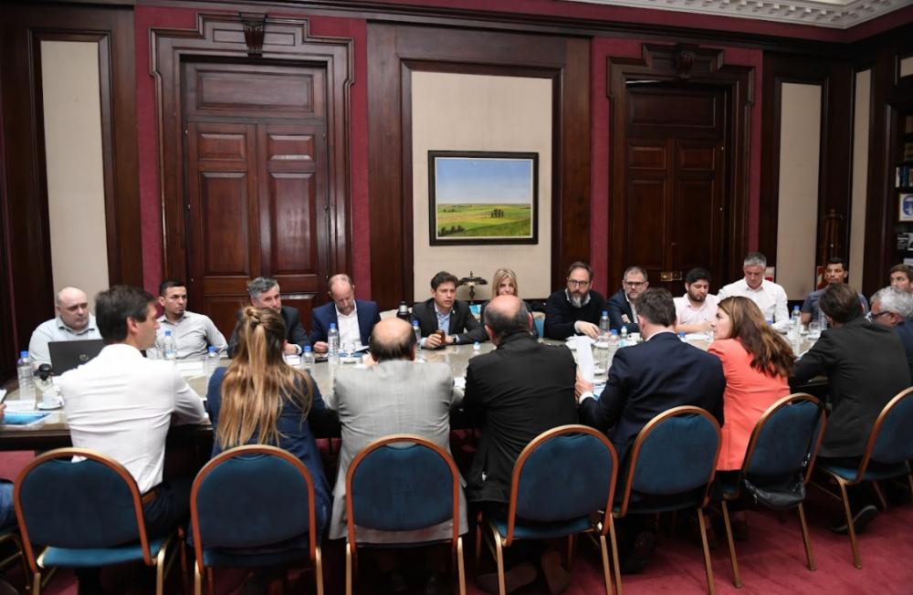 Kicillof encabezó una reunión de seguimiento de los subsidios energéticos del Gran Buenos Aires