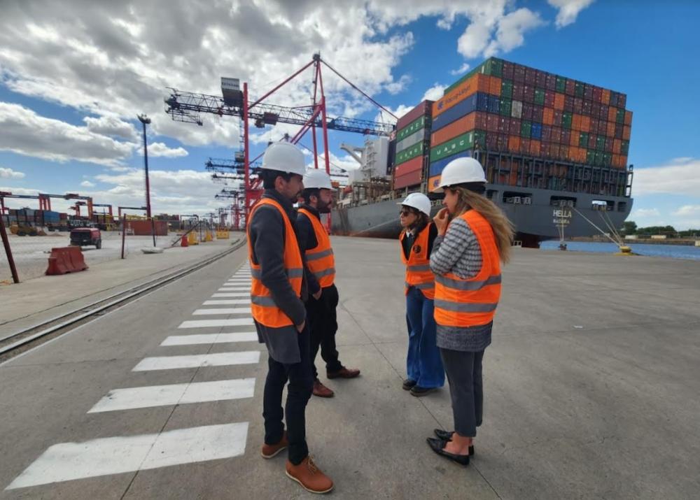 Se firmaron convenios para desarrollar procesos de digitalización portuaria en Dock Sud y La Plata