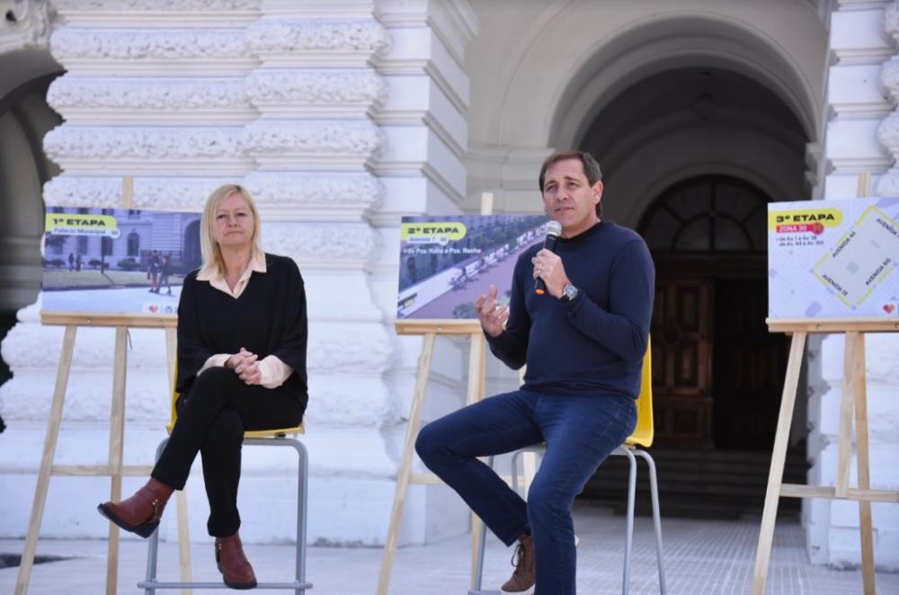 "Las veredas de La Plata están en obra", anunció Garro