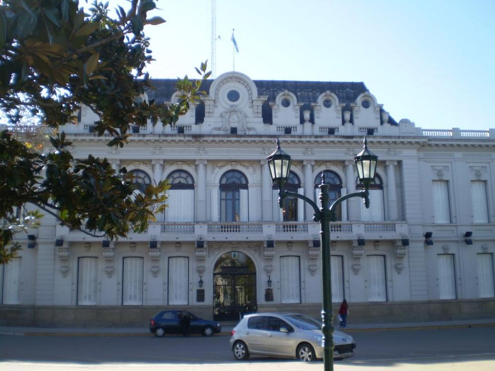 Tres municipios bonaerenses dieron asueto administrativo para poder ver el partido de la selección