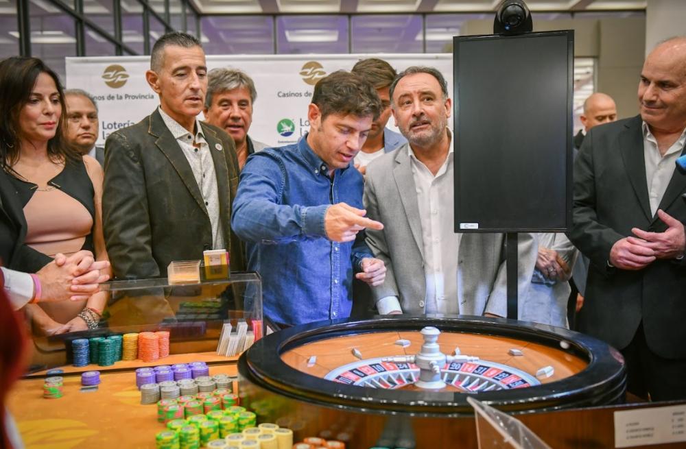 Kicillof encabezó la ceremonia que dio comienzo a la temporada en el Casino Central