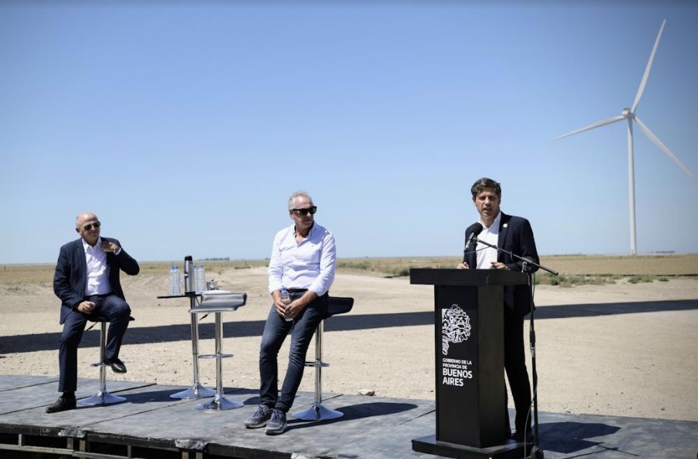 Kicillof recorrió las obras de ampliación del Parque Eólico Pampa Energía IV