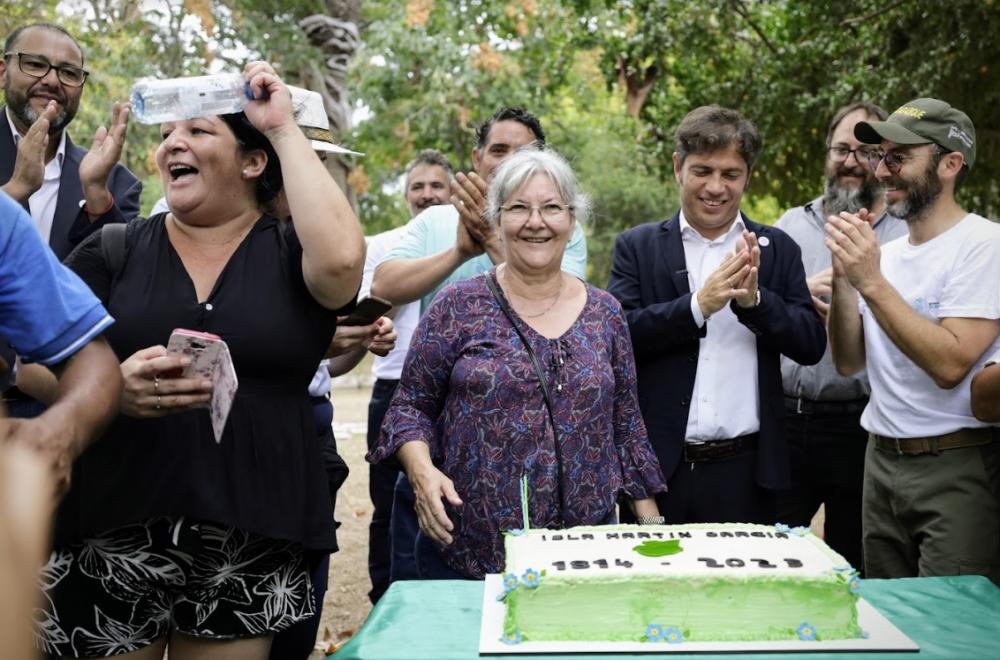 Kicillof inauguró una usina y recorrió el Parque Fotovoltáico en la Isla Martín García