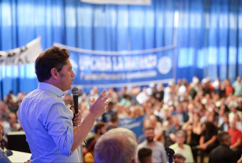Kicillof participó del plenario de delegados de UPCN de la Provincia