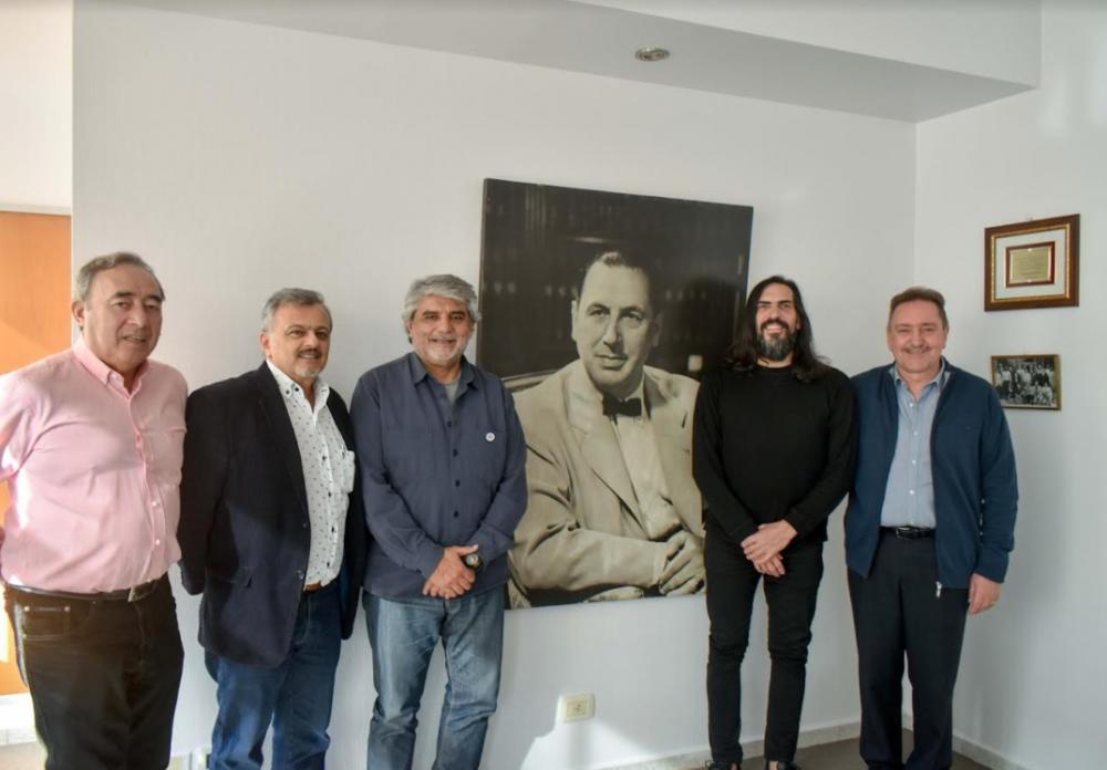 El Sindicato de Pasteleros se reunió con el ministro de Trabajo Correa