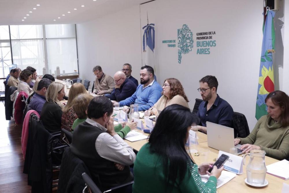 Docentes participaron de la reapertura de la Paritaria