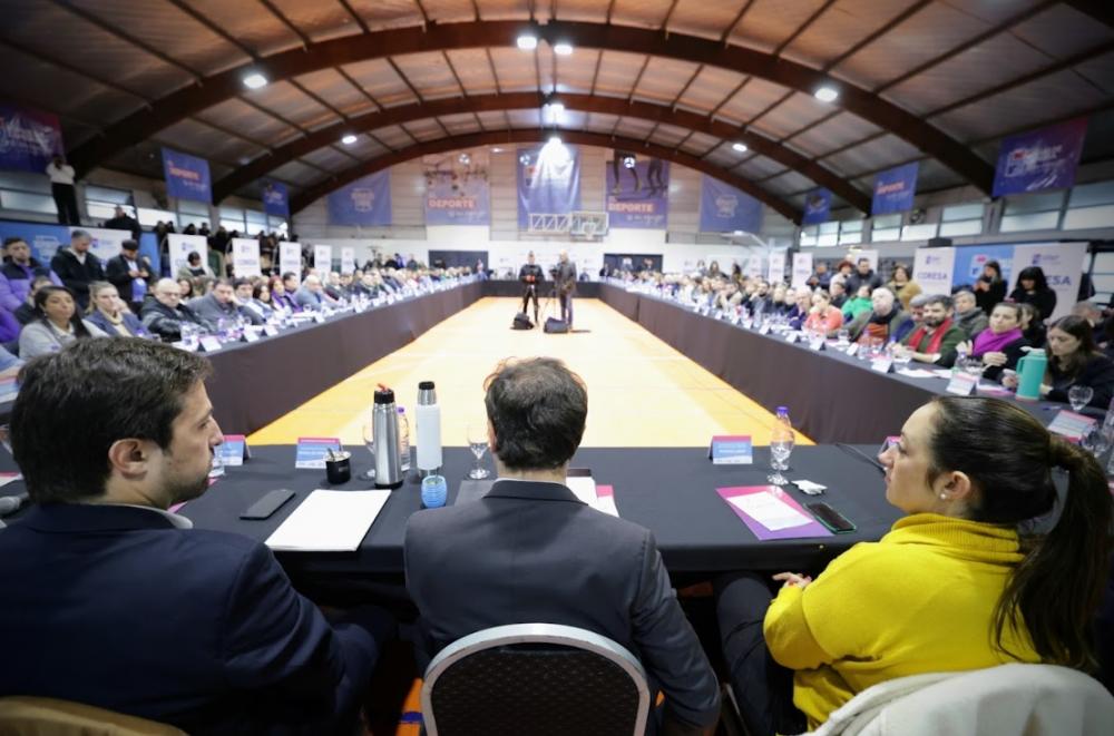 Kicillof encabezó la apertura del Consejo Regional de Salud de la Región Sanitaria VI