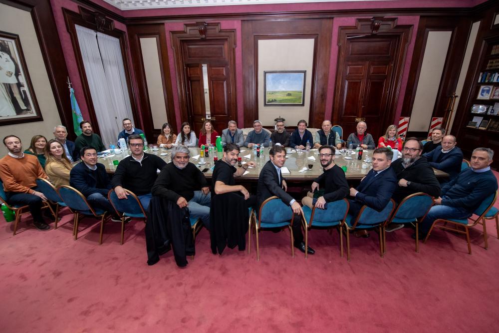 Kicillof encabezó una reunión de Gabinete para analizar el resultado electoral